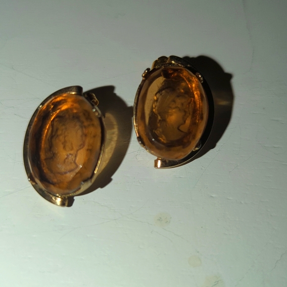 Vintage Topaz Cameo earrings and Brooch - Picture 3 of 7